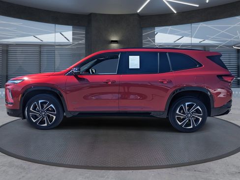 Used 2025 Buick Enclave Sport Touring image 3