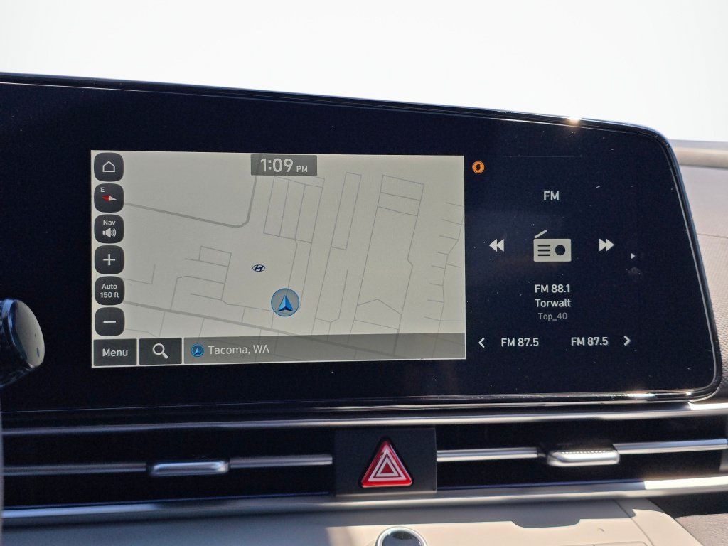 New 2026 Hyundai Elantra Limited FWD image 31