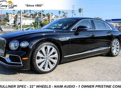 Used 2022 Bentley Flying Spur V8