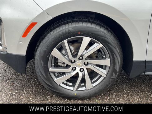 Used 2022 Chevrolet Equinox Premier image 11