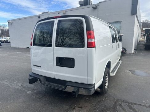 Used 2024 Chevrolet Express 2500 w/ Driver Convenience Package image 7
