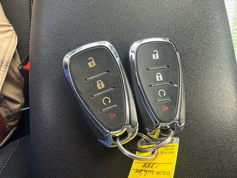 Used 2018 Chevrolet Equinox LT AWD/4WD image 23