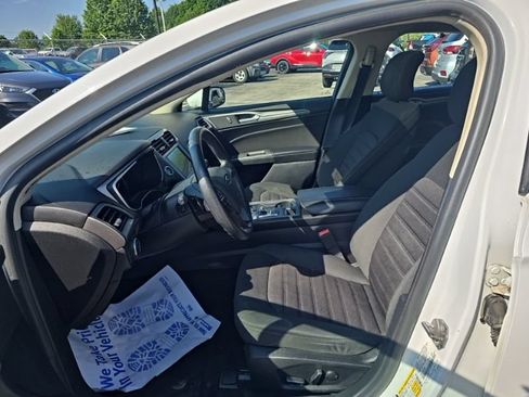Used 2019 Ford Fusion SE AWD/4WD image 23