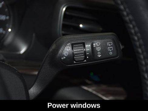 Used 2021 Ford Explorer Limited w/ Equipment Group 301A AWD/4WD image 16
