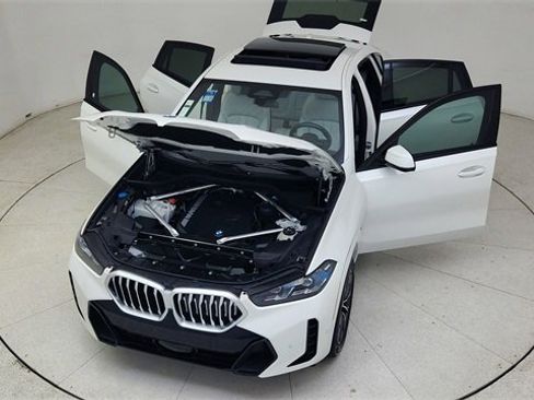 Used 2025 BMW X6 xDrive40i image 90