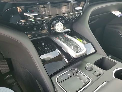 Used 2023 Acura MDX SH-AWD w/ Technology Package image 23