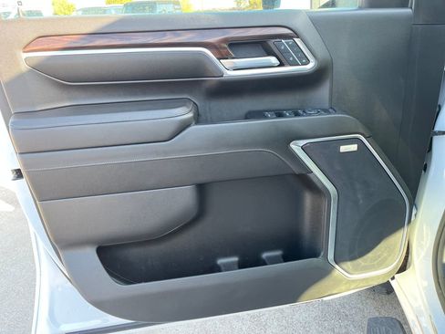 Used 2024 GMC Sierra 2500 SLT w/ SLT Convenience Package image 20