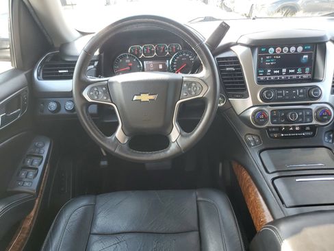 Used 2017 Chevrolet Suburban Premier AWD/4WD image 24