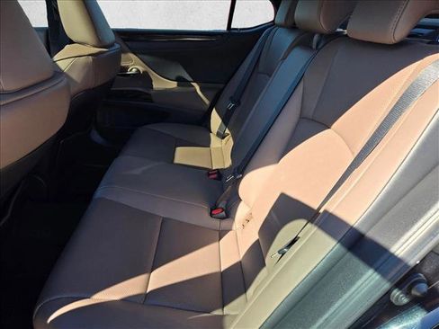 Used 2023 Lexus ES 350 w/ Accessory Package (Z1) image 18