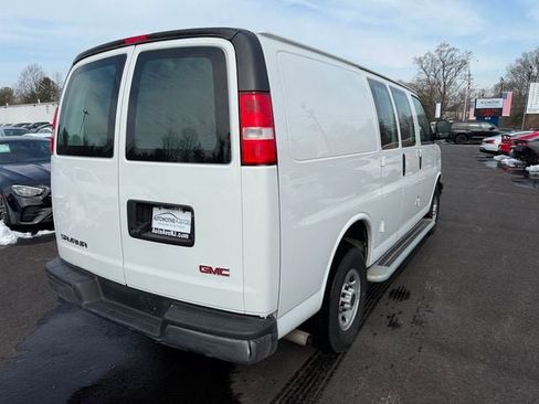Used 2024 GMC Savana 2500 w/ Driver Convenience Package image 5