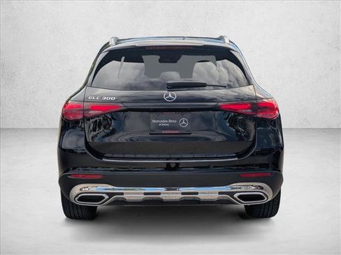 Certified 2026 Mercedes-Benz GLC 300 image 7