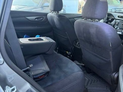 Used 2016 Nissan Rogue S FWD image 7