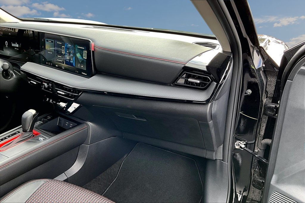 New 2026 Nissan Kicks SR FWD image 28