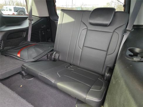 Used 2019 GMC Yukon SLT w/ Open Road Package image 23