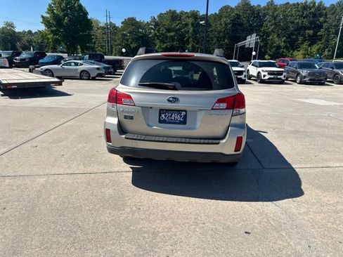 Used 2014 Subaru Outback 2.5i Limited AWD/4WD image 17