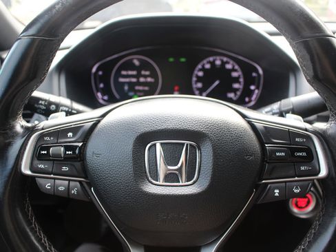 Used 2020 Honda Accord Sport image 18