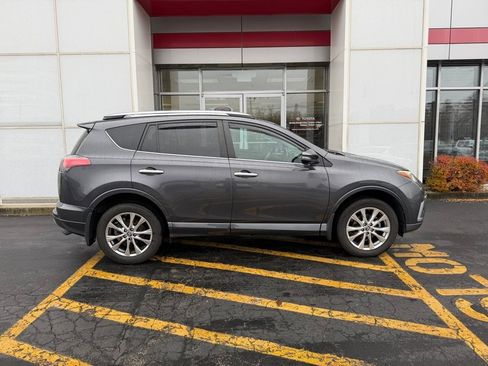 Used 2017 Toyota RAV4 Platinum image 4