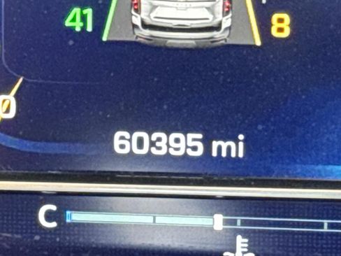 Used 2022 Chevrolet Suburban RST w/ Sport Performance Package image 27