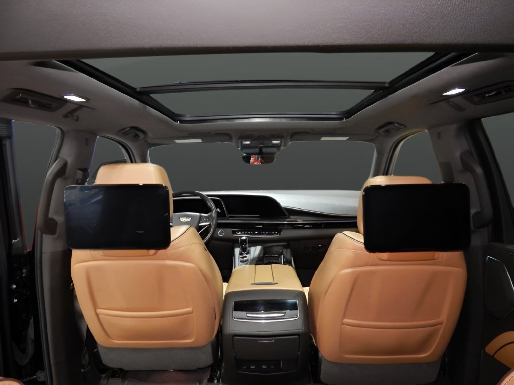 Used 2021 Cadillac Escalade ESV Sport AWD/4WD image 37