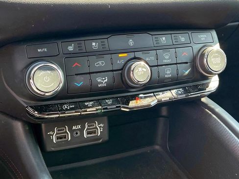 Certified 2023 Dodge Durango GT image 26