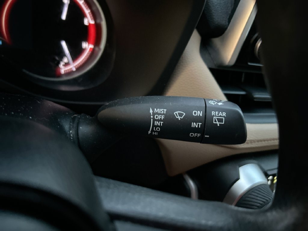 Used 2024 Toyota RAV4 LE FWD image 18