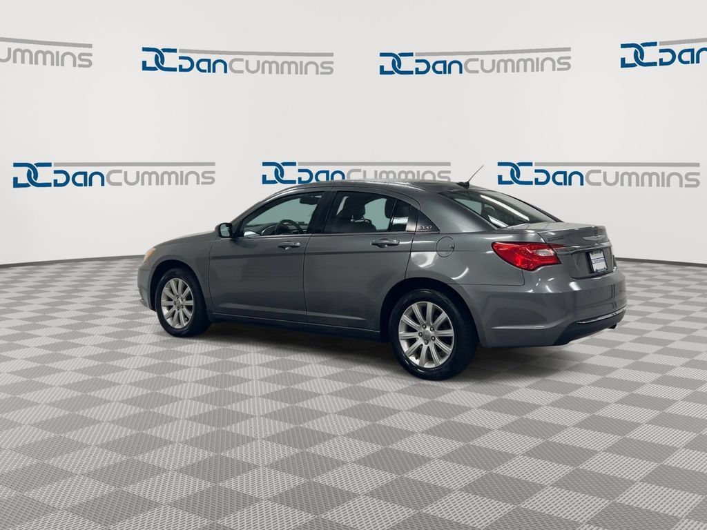 Used 2013 Chrysler 200 Touring FWD image 6