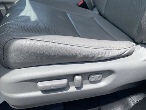 Used 2022 Honda Pilot Elite image 25