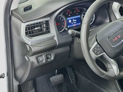 Used 2023 GMC Acadia SLE w/ Driver Convenience Package FWD image 17