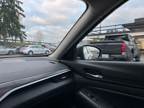 Used 2025 Nissan Altima 2.5 SV image 35