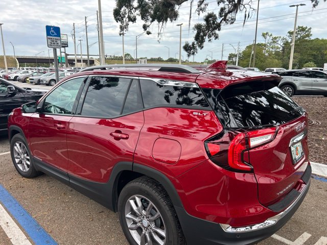 Used 2023 GMC Terrain SLT w/ Tech Package FWD image 2