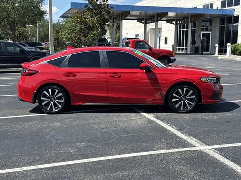 Certified 2024 Honda Civic EX-L image 3