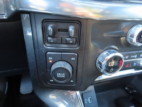 Used 2021 Ford F150 Lariat w/ Equipment Group 502A High image 27