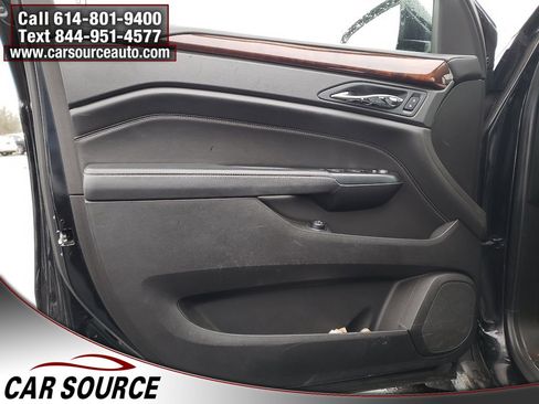Used 2015 Cadillac SRX Luxury image 16