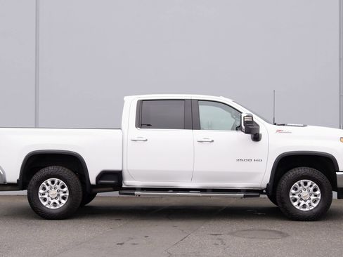 Used 2021 Chevrolet Silverado 3500 LTZ w/ LTZ Convenience Package AWD/4WD image 35