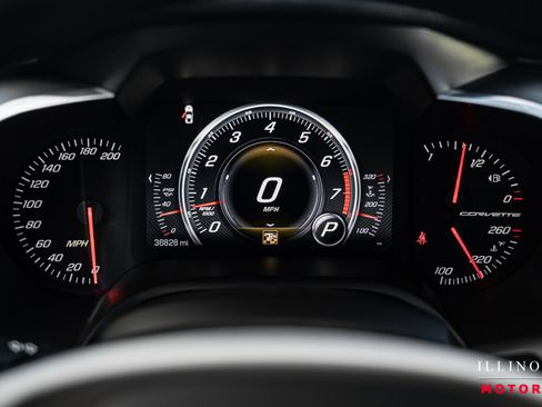 Used 2015 Chevrolet Corvette Stingray Coupe w/ 2LT Preferred Equipment Group image 18