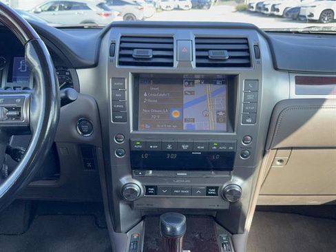 Used 2017 Lexus GX 460 Base image 11