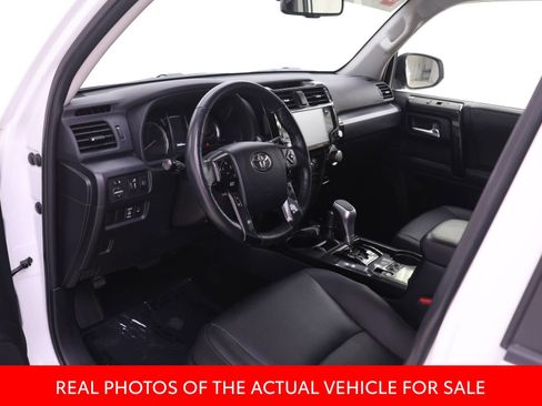 Certified 2024 Toyota 4Runner TRD Off-Road Premium image 3