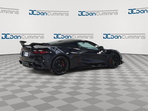New 2026 Chevrolet Corvette Z06 w/ Z07 Performance Package RWD image 9