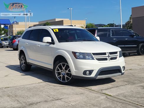 Used 2017 Dodge Journey GT FWD image 1
