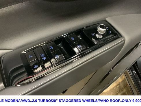 Used 2025 Maserati Grecale Modena image 32