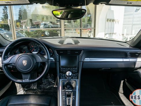Used 2014 Porsche 911 Carrera image 11