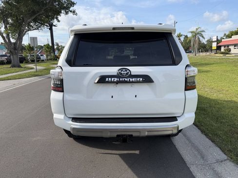 Used 2015 Toyota 4Runner Trail Premium AWD/4WD image 7