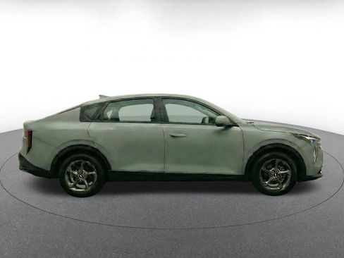 Used 2025 Kia K4 FWD image 10