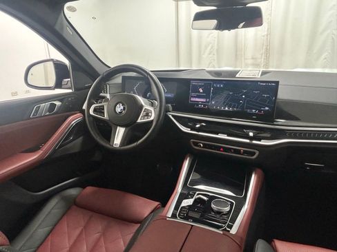 Used 2025 BMW X6 xDrive40i w/ Climate Comfort Package AWD/4WD image 10