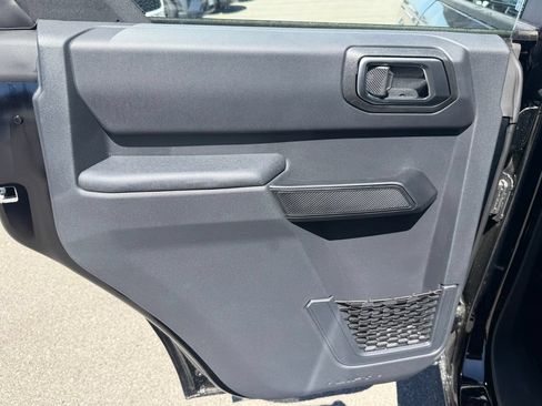 New 2025 Ford Bronco 4-Door AWD/4WD image 19