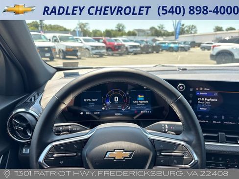 Certified 2026 Chevrolet Equinox LT AWD/4WD image 6