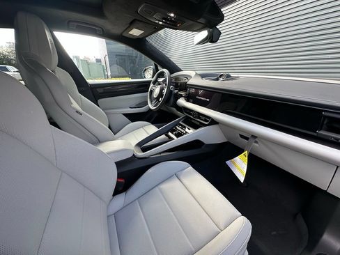 Used 2026 Porsche Macan GTS Electric AWD/4WD image 42