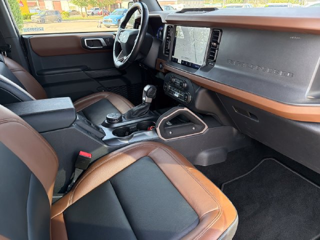 Used 2024 Ford Bronco Outer Banks AWD/4WD image 24