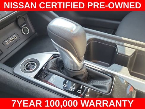 Used 2025 Nissan Sentra SV FWD image 25