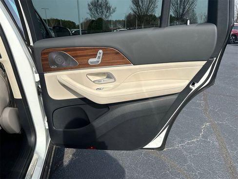 Certified 2025 Mercedes-Benz GLS 450 GLS 450 image 18